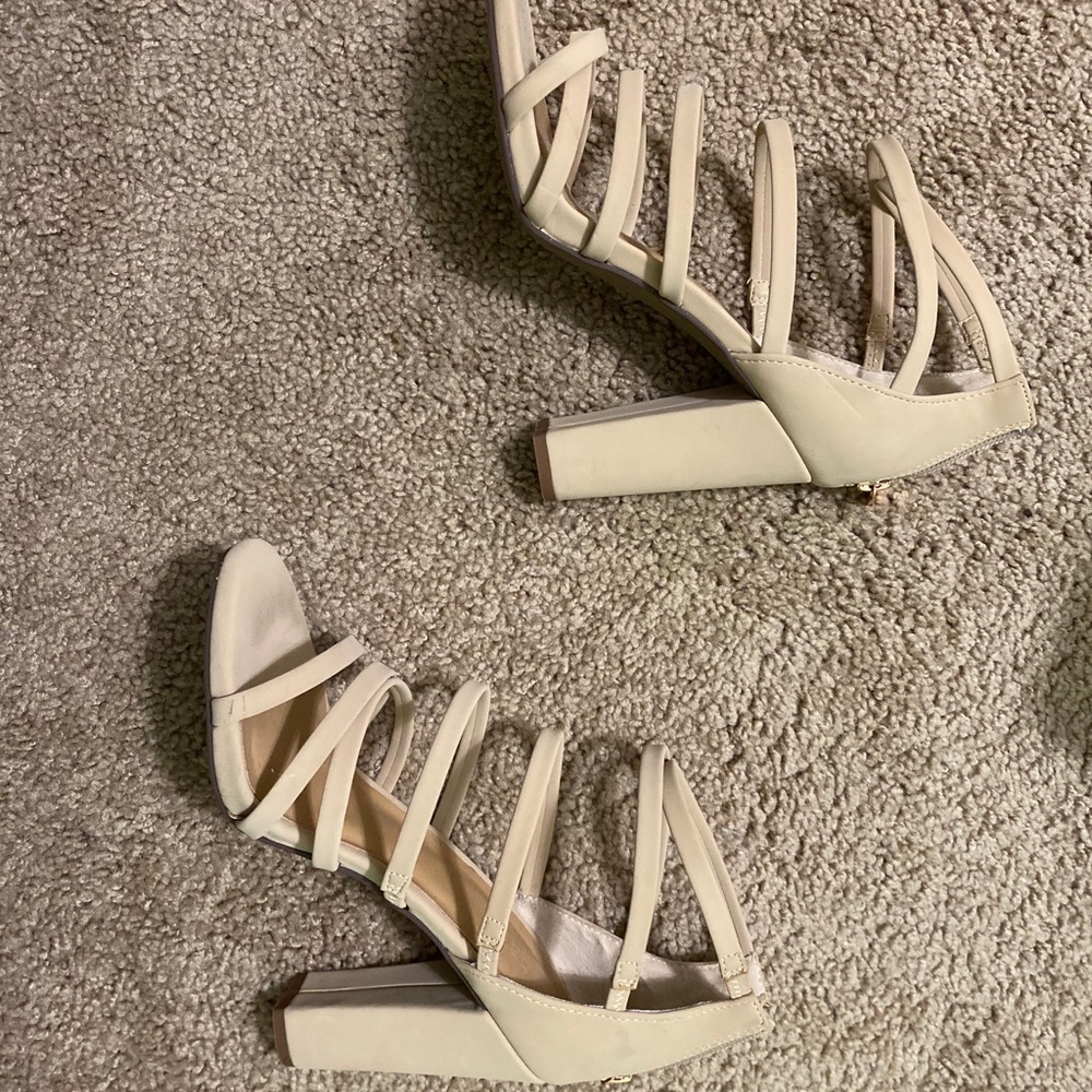 Beige Heels Bamboo SIZE 8